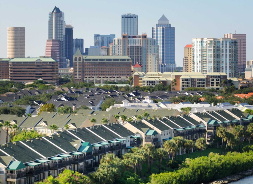 Image of the skyline of Tampa, Florida. Tampa is ranked 30 out of 100 on the The Arcadis Sustainable Cities Index 2022.