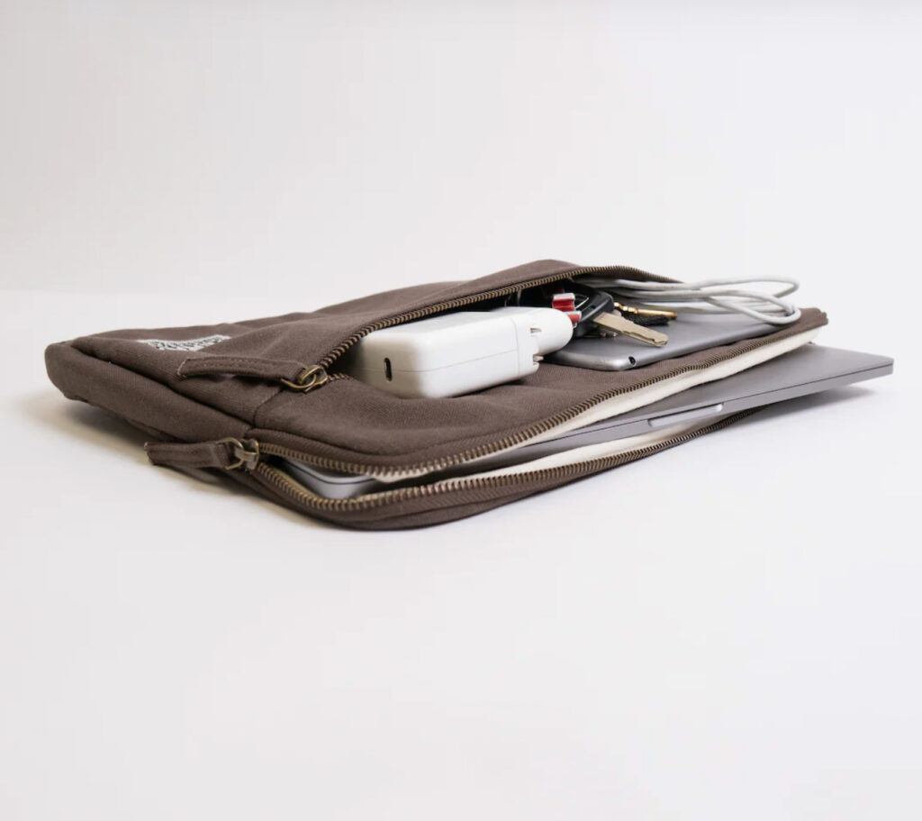 Image of the Erdig Laptop Sleeve from Terra Thread. Your sustainable office supplies should include an eco-friendly laptop bag!