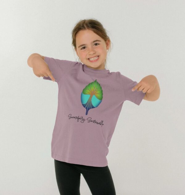 Image of a model wearing the Successfully Sustainable Kids Tee in Mauve.